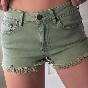 Bullhead olive green short shorts